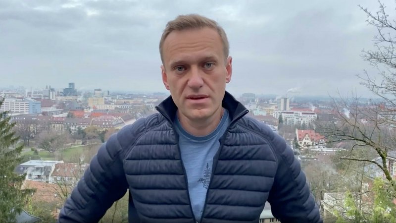 ЕС в феврале снова рассмотрит вопрос санкций против РФ из-за Навального