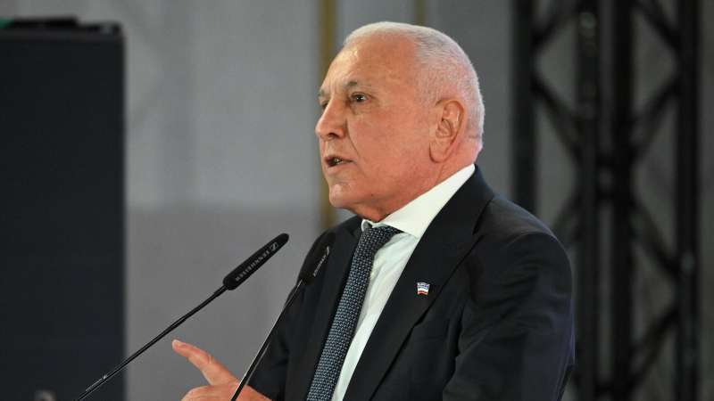 Спикера парламента Гагаузии задержали в аэропорту Кишинева