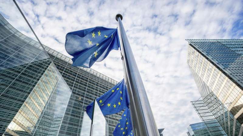 ЕС не намерен выступать в роли посредника в урегулировании на Украине