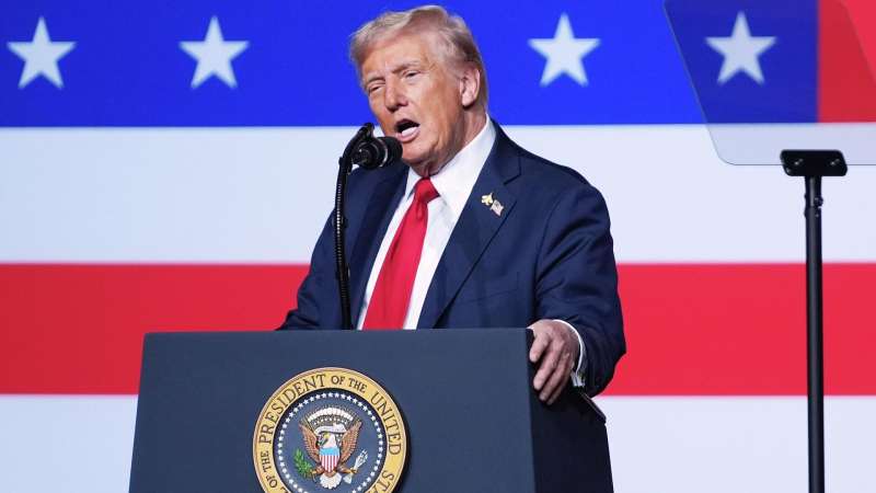 Шатдаун в США может наступить 1 октября, заявил Трамп