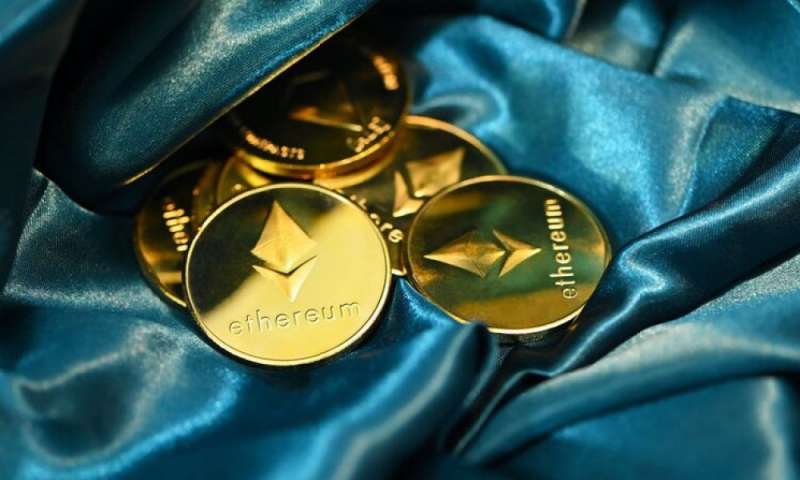 Диапазон цен на Ethereum сужается, а Бутерин укрепляет основную философию проекта