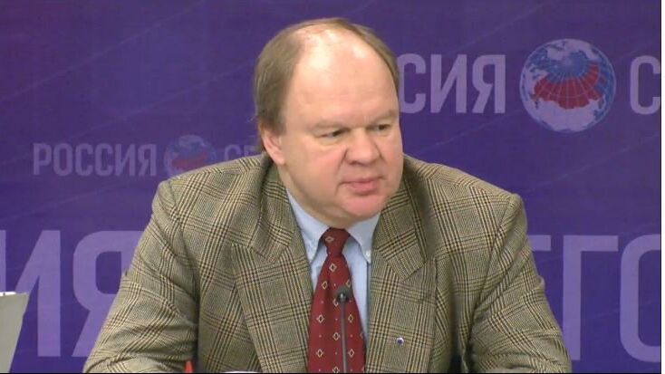Эксперт прокомментировал возможное назначение нового премьера Франции