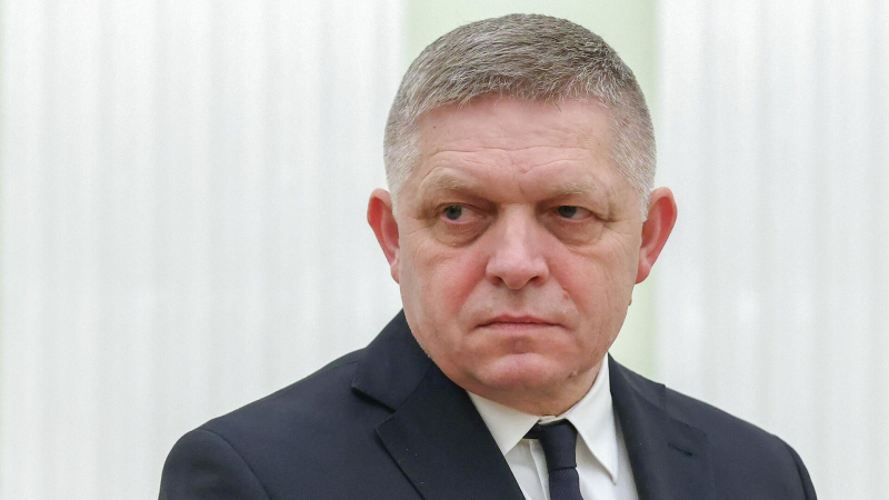 Фицо обсудит с Зеленским украинские атаки на энергоинфраструктуру