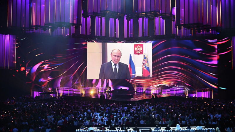 "Интервидение" призвано показать объединяющую силу искусства, заявил Путин