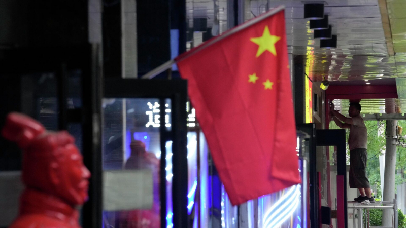Китайских чиновников обязали быть более бережливыми