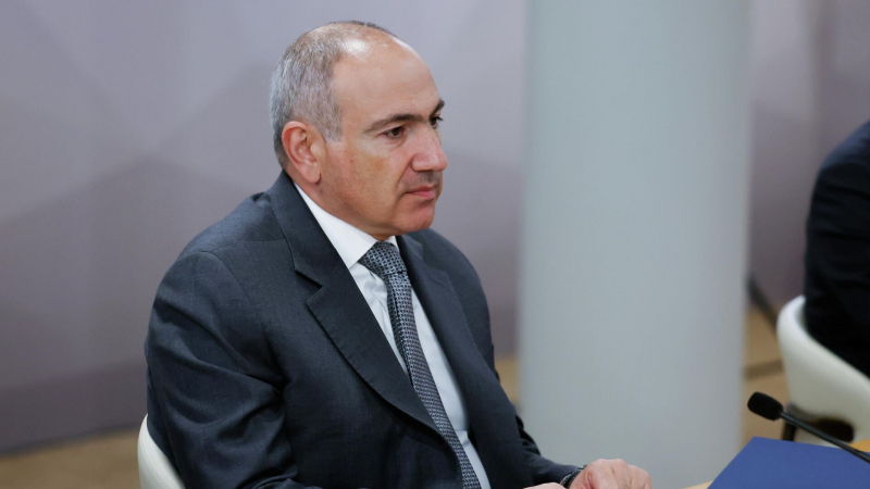 Пашинян допустил возможность обмена территориями с Азербайджаном