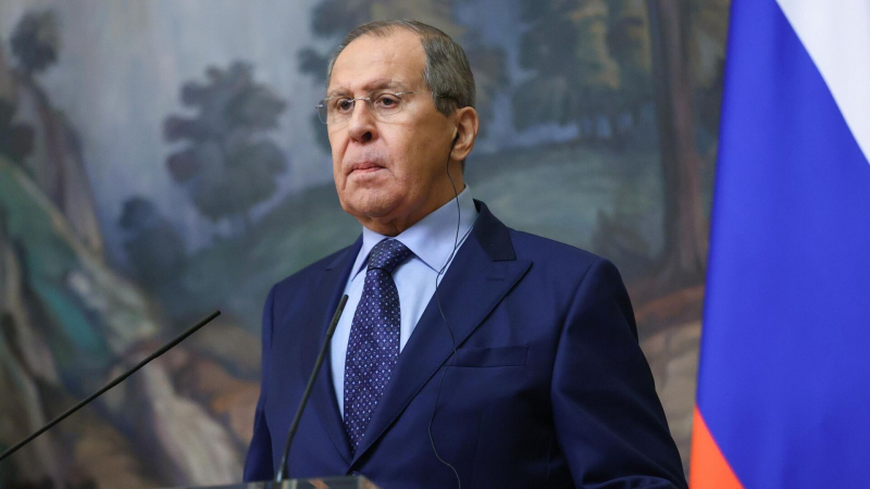 Запад попрал принцип нерушимости границ в 1990-е, заявил Лавров